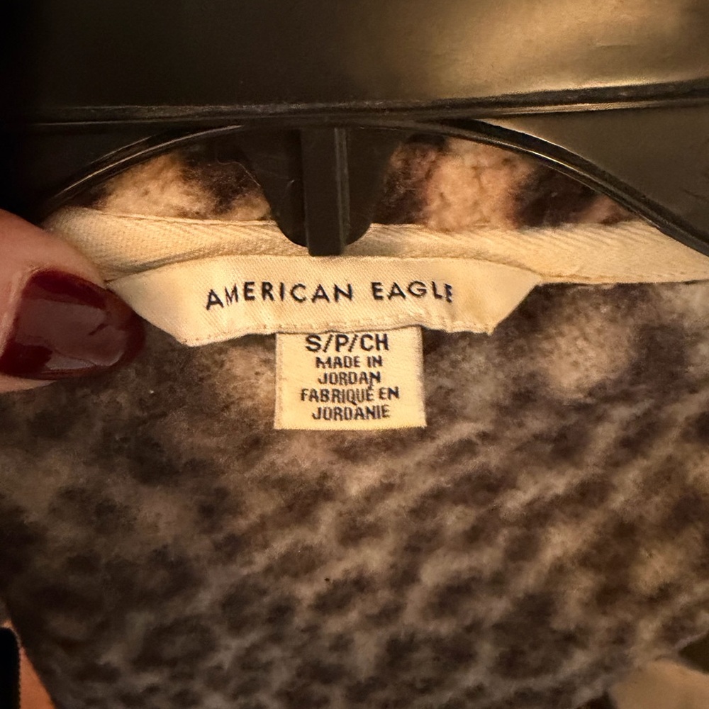 Leopard Print Fleece Jacket - Picture 5 of 5
